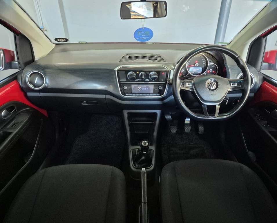 VOLKSWAGEN UP MOVE UP! 1.0 5DR - 11