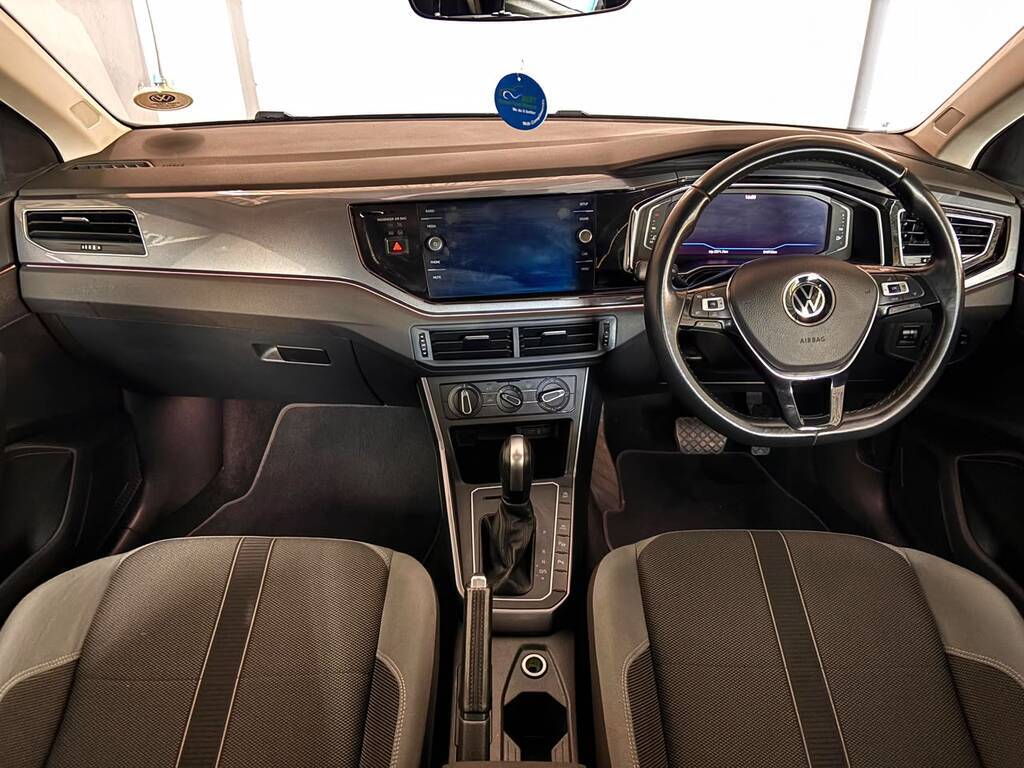 VOLKSWAGEN POLO POLO 1.0 TSI HIGHLINE DSG (85KW) - 10