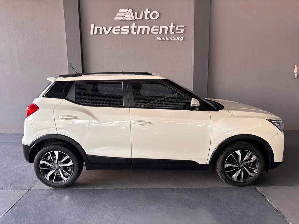 MAHINDRA XUV300 XUV300 1.5D (W8) - 4
