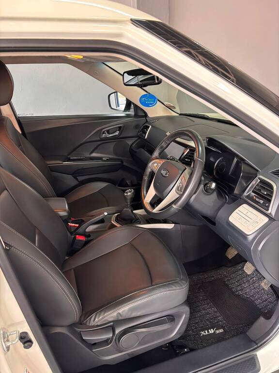 MAHINDRA XUV300 XUV300 1.5D (W8) - 9