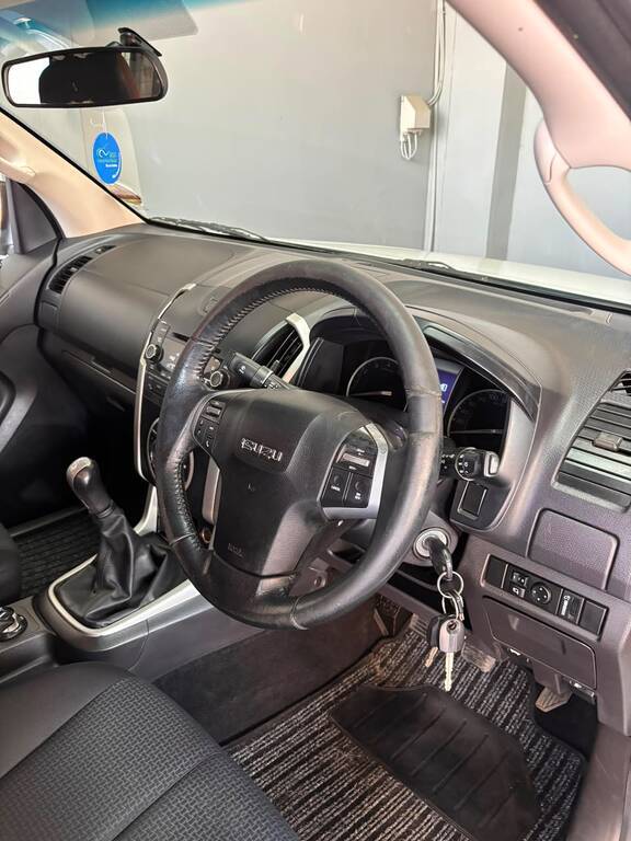 ISUZU KB KB300 D-TEQ LX 4X4 P/U E/CAB - 11
