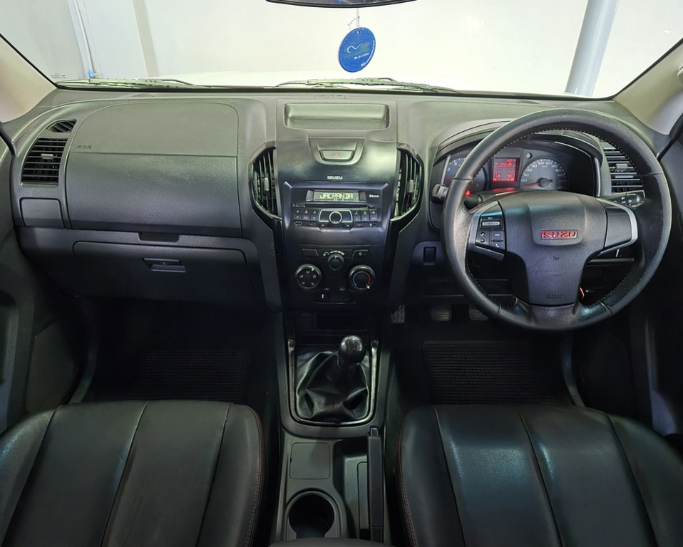 ISUZU KB KB 250 D-TEQ HO X-RIDER P/U D/C - 11