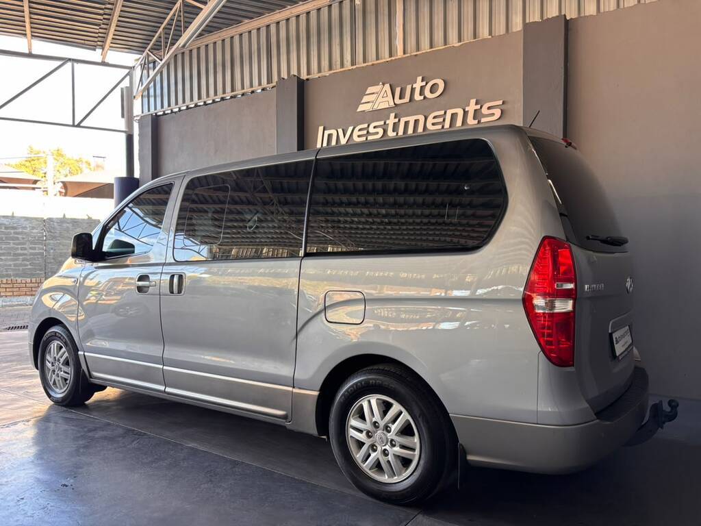HYUNDAI H-1 H-1 2.5 CRDI A/T/ 2.5 ELITE A/T - 3
