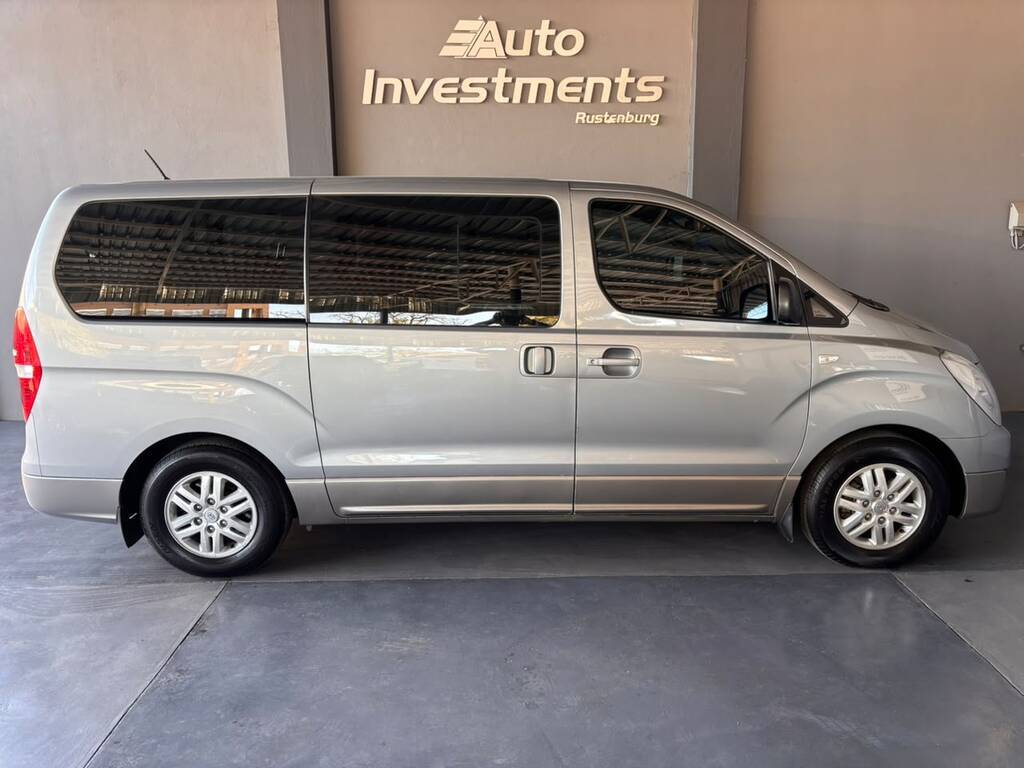 HYUNDAI H-1 H-1 2.5 CRDI A/T/ 2.5 ELITE A/T - 5