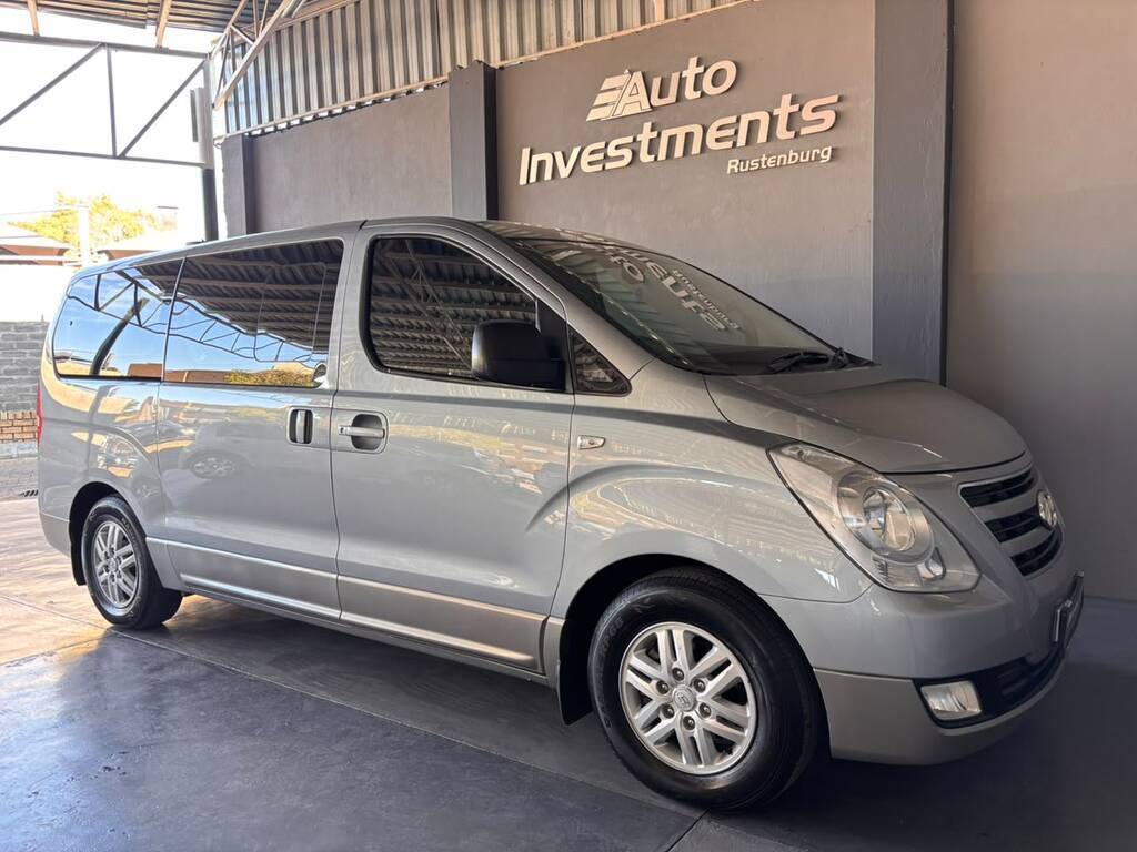 HYUNDAI H-1 H-1 2.5 CRDI A/T/ 2.5 ELITE A/T - 6