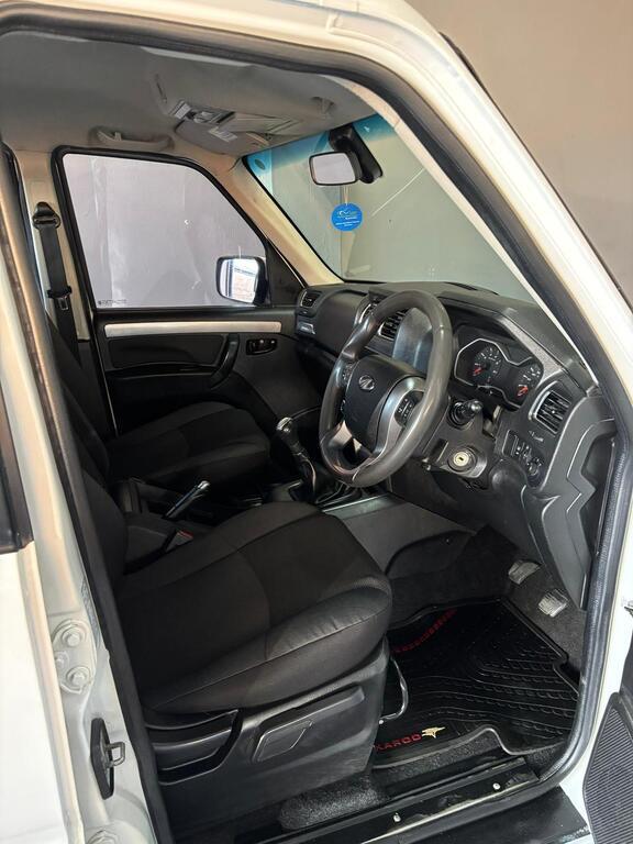 MAHINDRA SCORPIO PIK UP 2.2 mHAWK S10 P/U D/C - 9