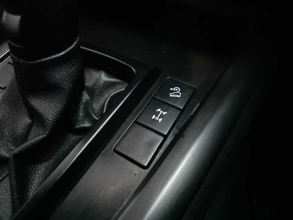 ISUZU D-MAX D-MAX 1.9 Ddi HR LS A/T E-CAB - 17