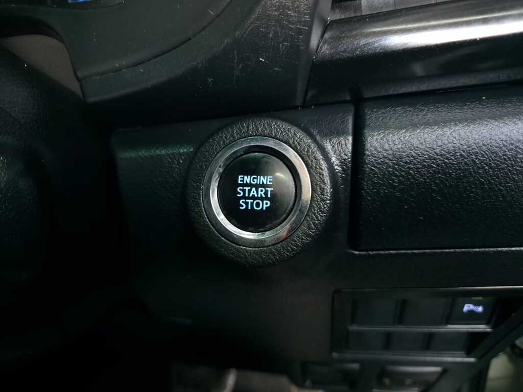 TOYOTA HILUX HILUX 2.8 GD-6 RB LEGEND A/T P/U D/C - 17