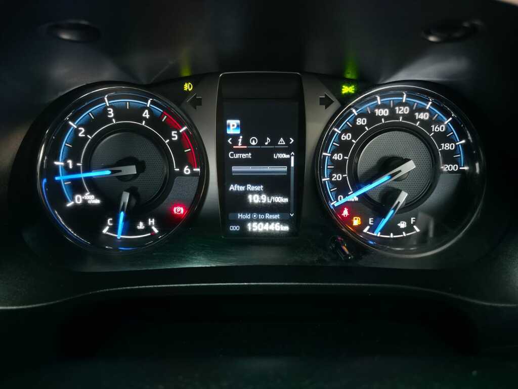 TOYOTA HILUX HILUX 2.8 GD-6 RB LEGEND A/T P/U D/C - 19