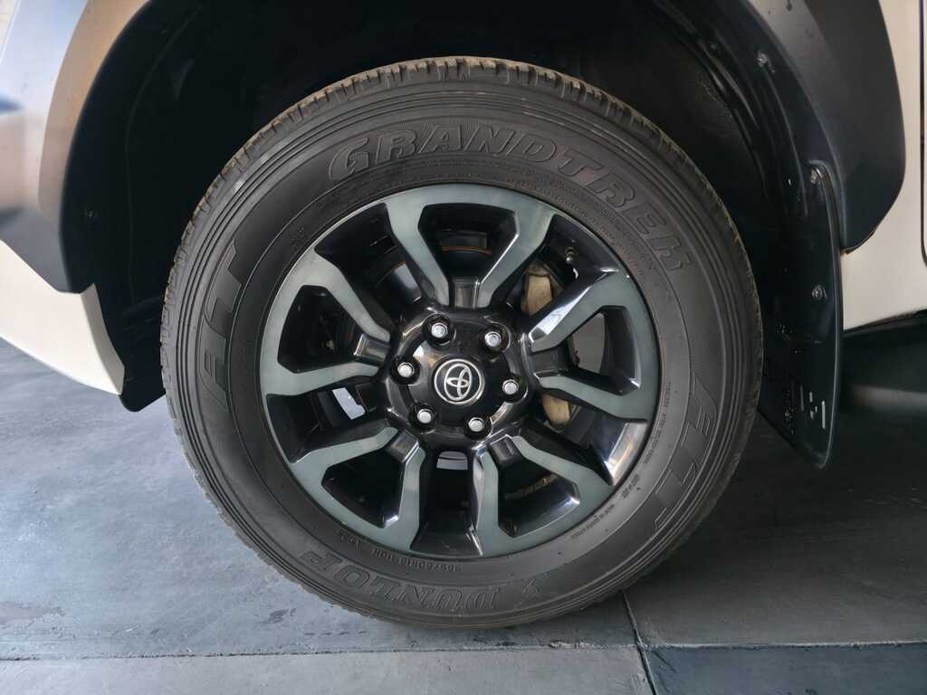 TOYOTA HILUX HILUX 2.8 GD-6 RB LEGEND A/T P/U D/C - 9