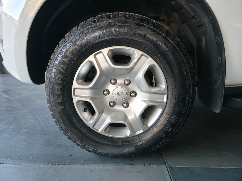 FORD RANGER RANGER 2.2TDCi XLT A/T P/U D/C - 9