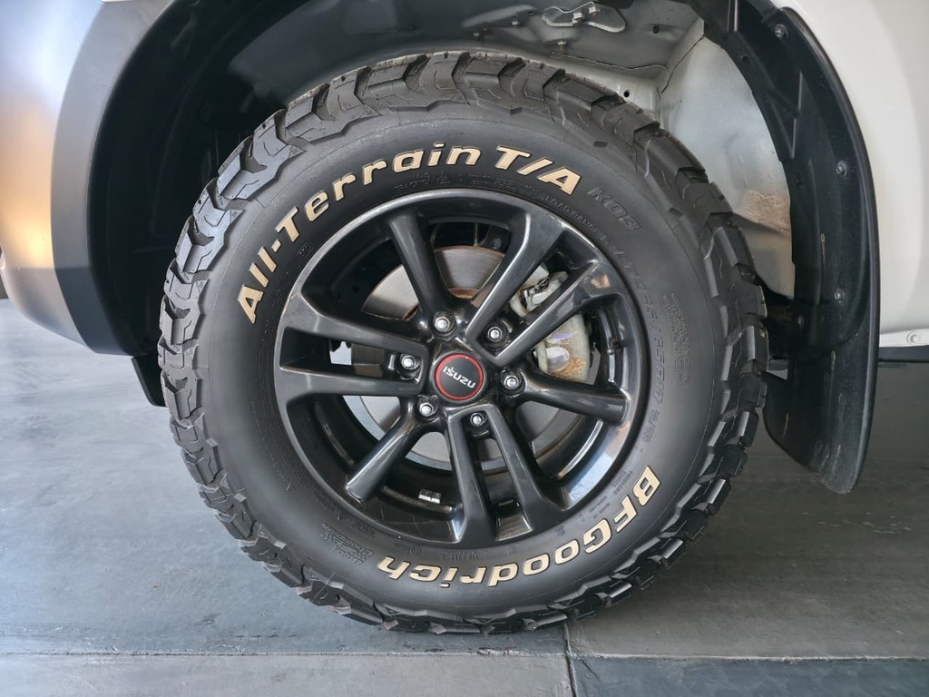 ISUZU D-MAX D-MAX 1.9 Ddi HR L A/T D/C P/U - 9