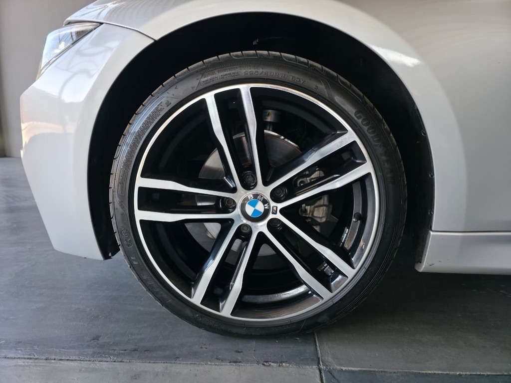 BMW 3 SERIES 320D M SPORT A/T (F30) - 9