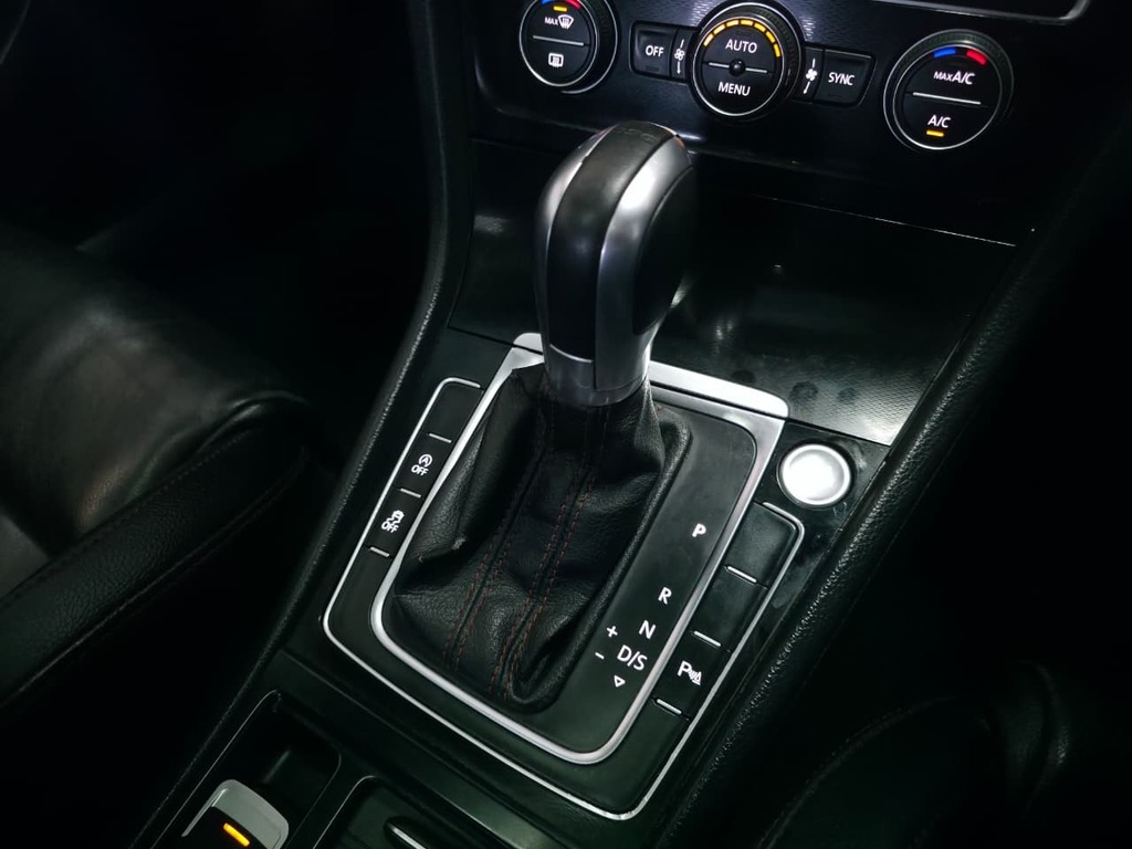 VOLKSWAGEN GOLF 7 GOLF VII GTi 2.0 TSI DSG - 16