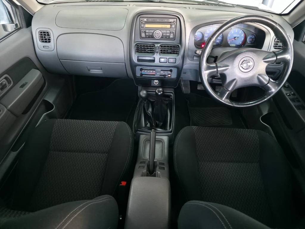 NISSAN HARDBODY HARDBODY NP300 2.4i 4X4 P/U D/C - 11