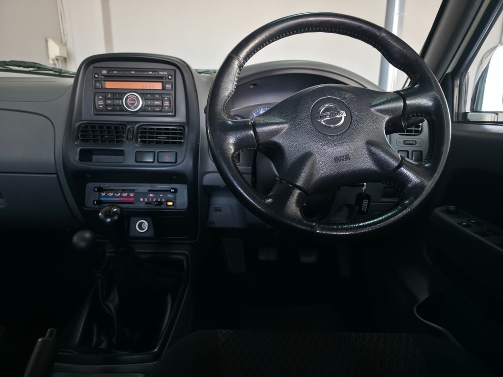 NISSAN HARDBODY HARDBODY NP300 2.4i 4X4 P/U D/C - 14