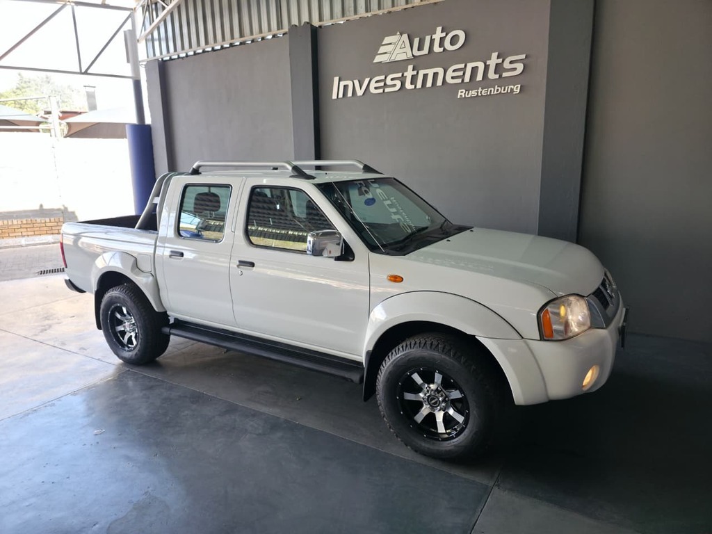 NISSAN HARDBODY HARDBODY NP300 2.4i 4X4 P/U D/C - 8