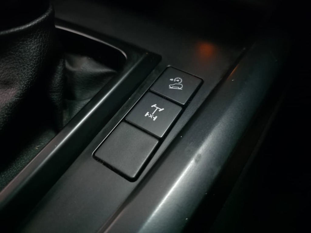 ISUZU D-MAX D-MAX 1.9 Ddi HR X-RIDER A/T D/C P/U - 17