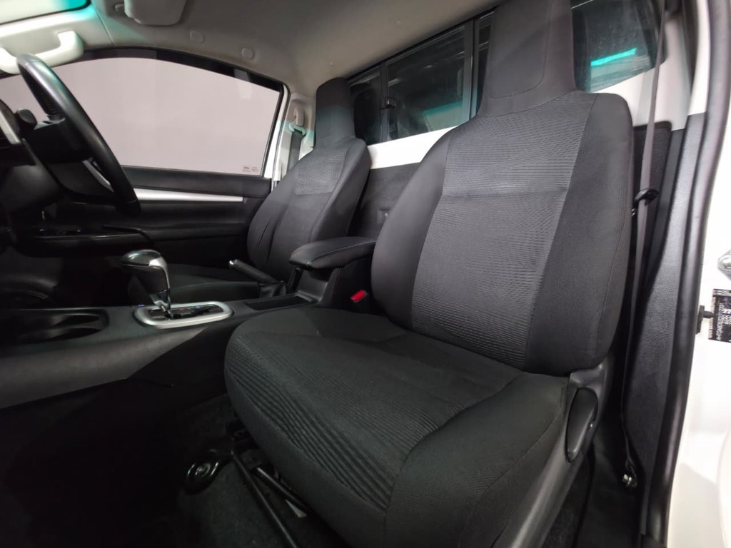 TOYOTA HILUX HILUX 2.8 GD-6 RB RAIDER A/T P/U S/C - 10
