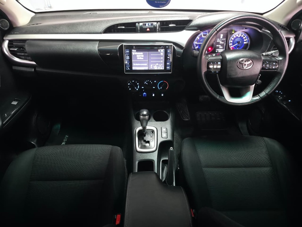 TOYOTA HILUX HILUX 2.8 GD-6 RB RAIDER A/T P/U S/C - 11