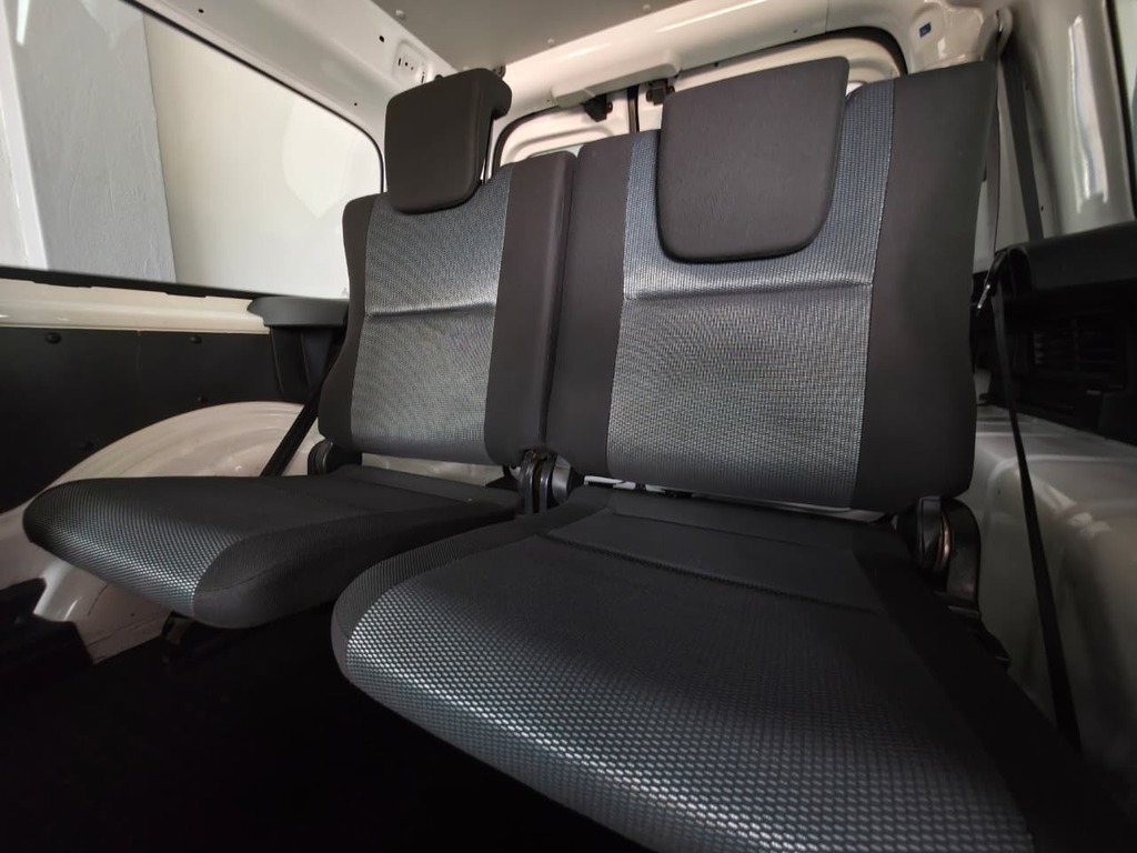 VOLKSWAGEN CADDY CADDY4 MAXI CREWBUS 2.0 TDi