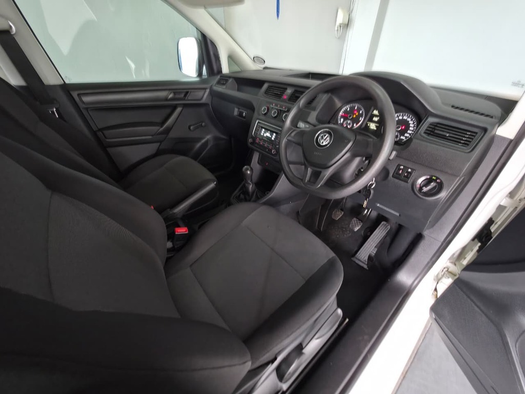VOLKSWAGEN CADDY CADDY4 MAXI CREWBUS 2.0 TDi