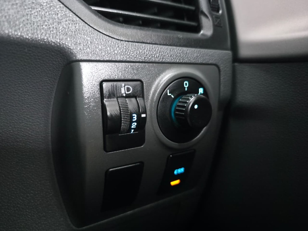 MAHINDRA KUV 100 KUV 100 1.2 K6+ NXT - 16