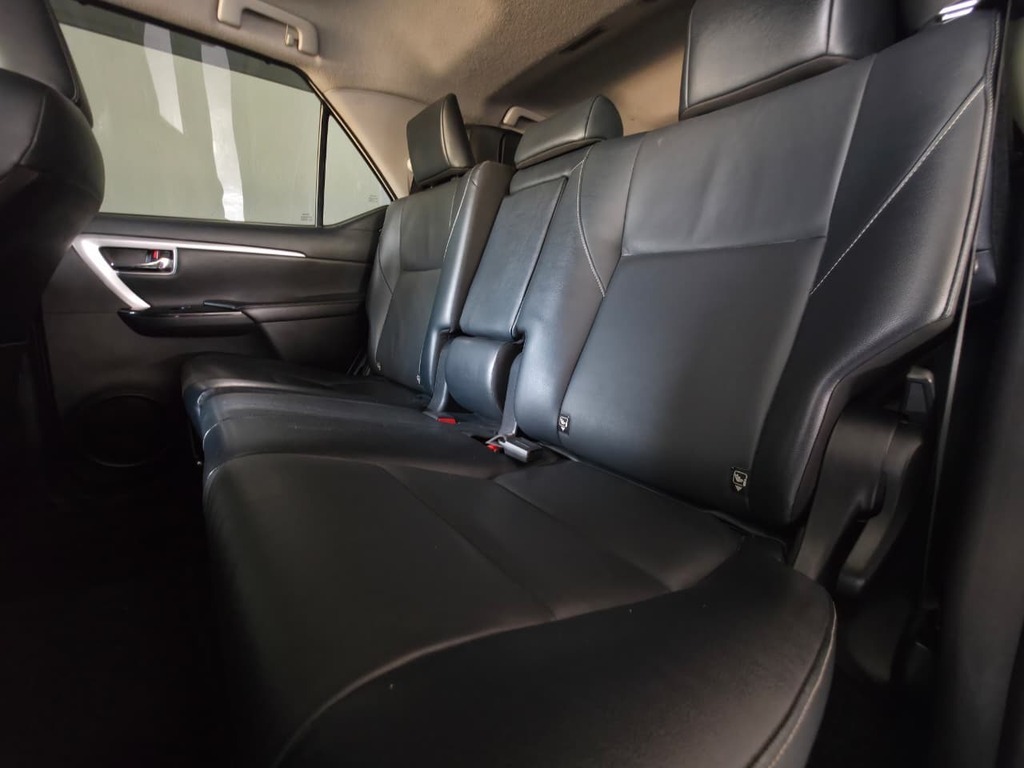 TOYOTA FORTUNER FORTUNER 2.8GD-6 R/B A/T - 10