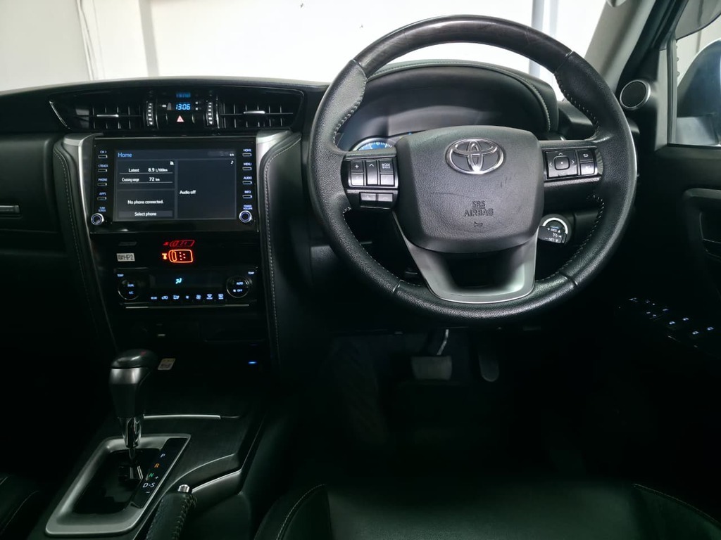 TOYOTA FORTUNER FORTUNER 2.8GD-6 R/B A/T - 12