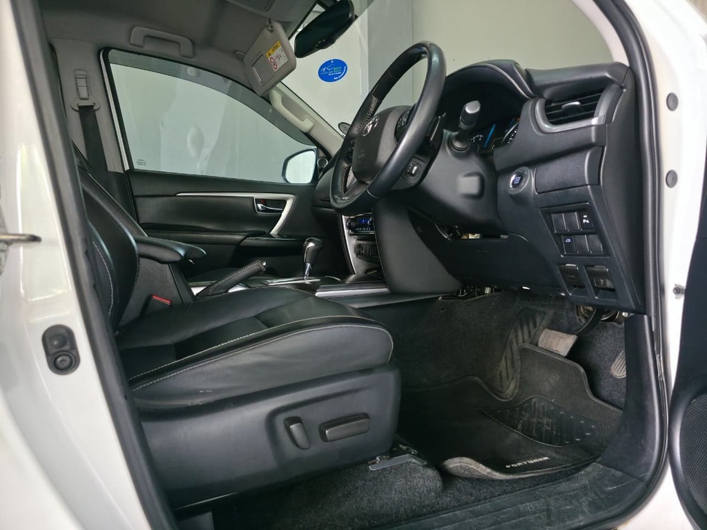 TOYOTA FORTUNER FORTUNER 2.8GD-6 R/B A/T - 18
