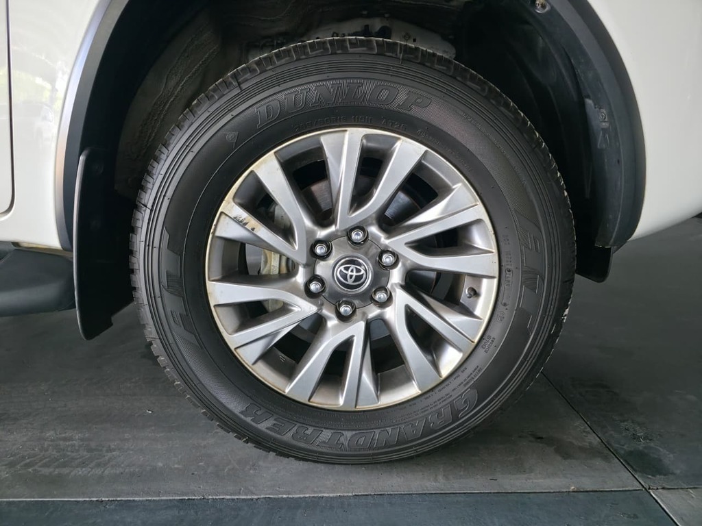 TOYOTA FORTUNER FORTUNER 2.8GD-6 R/B A/T - 7