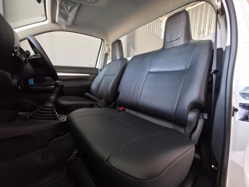 TOYOTA HILUX HILUX 2.4 GD S A/C P/U S/C - 10