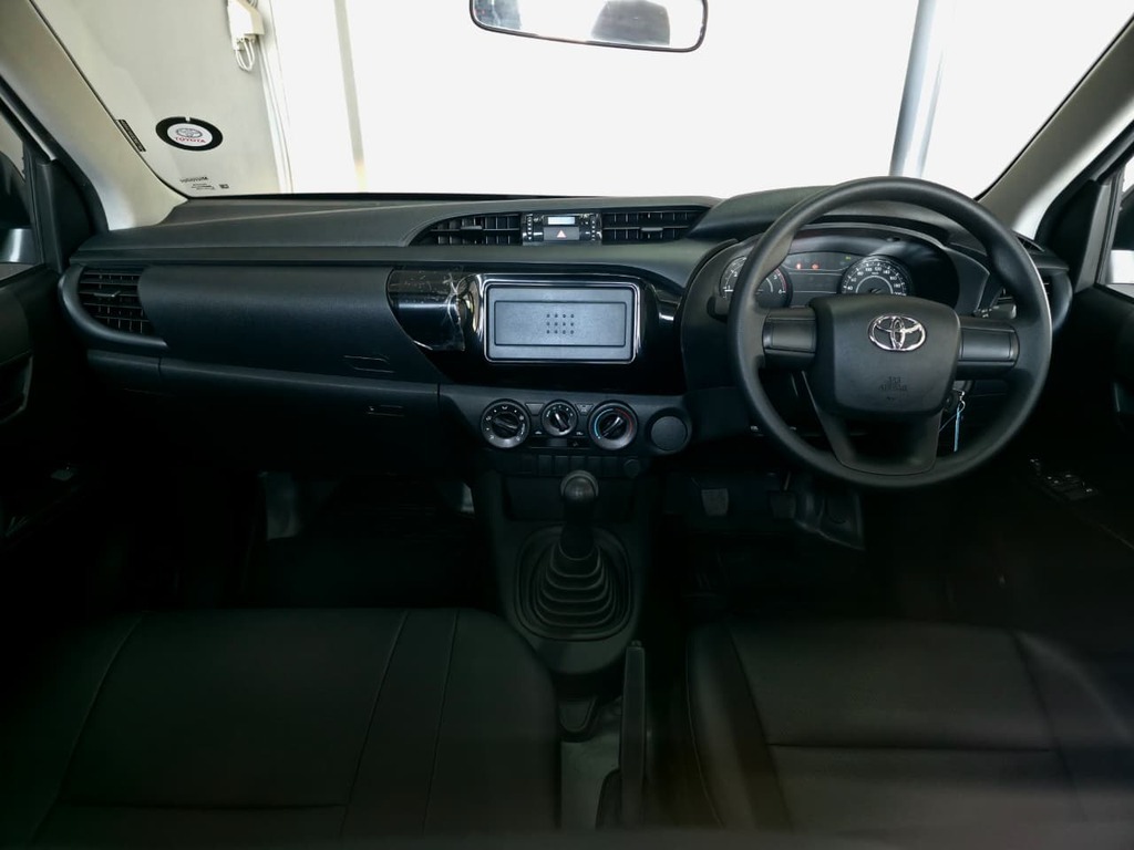 TOYOTA HILUX HILUX 2.4 GD S A/C P/U S/C - 11