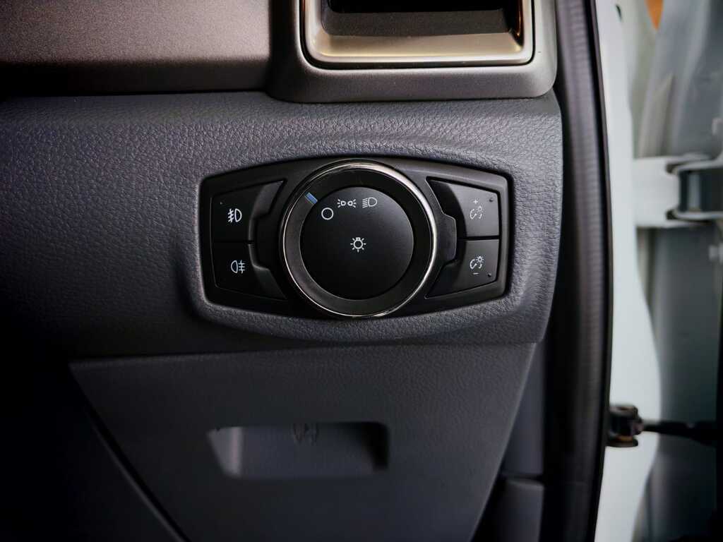 FORD EVEREST EVEREST 2.2 TDCi  XLT A/T