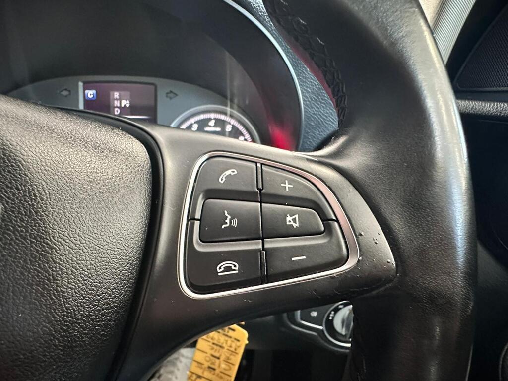 MERCEDES-BENZ C CLASS C180 A/T - 13