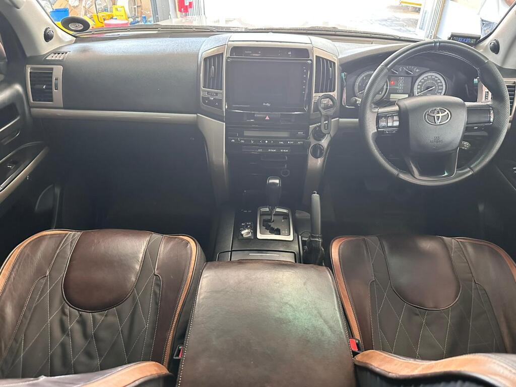 TOYOTA LAND CRUISER 200 LANDCRUISER 200 V8 4.5D GX A/T