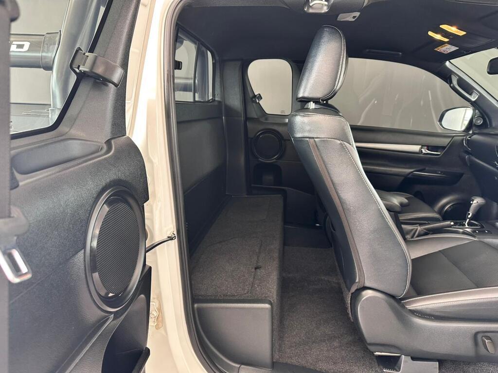 TOYOTA HILUX HILUX 2.8 GD-6 RB LEGEND A/T P/U E/CAB - 9