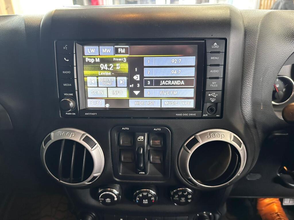 JEEP WRANGLER WRANGLER UNLTD SAHARA 3.6L V6 A/T - 13