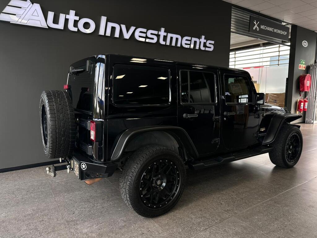 JEEP WRANGLER WRANGLER UNLTD SAHARA 3.6L V6 A/T - 5