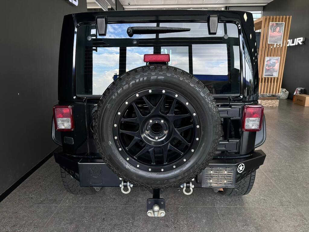 JEEP WRANGLER WRANGLER UNLTD SAHARA 3.6L V6 A/T - 6