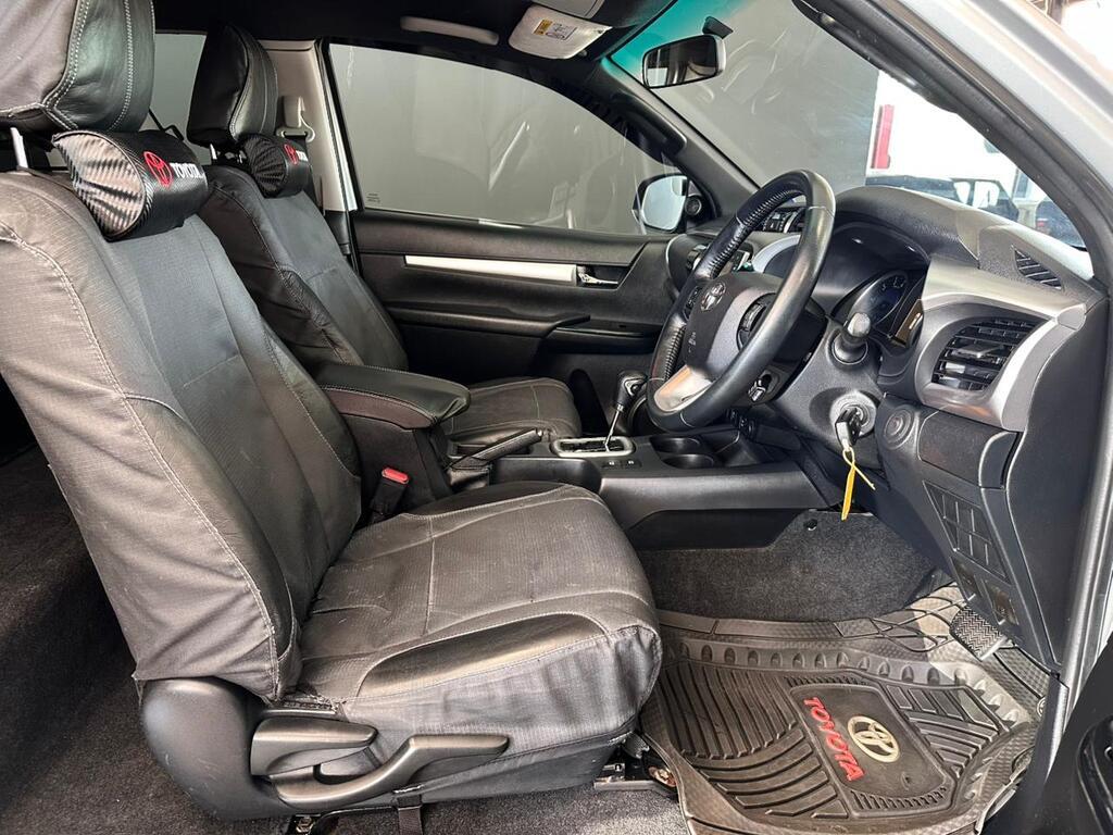 TOYOTA HILUX HILUX 2.8 GD-6 RB RAIDER A/T P/U E/CAB