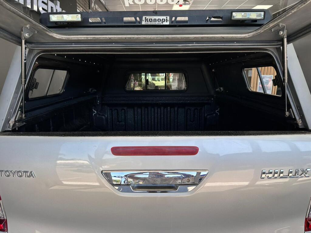 TOYOTA HILUX HILUX 2.8 GD-6 RB RAIDER A/T P/U E/CAB