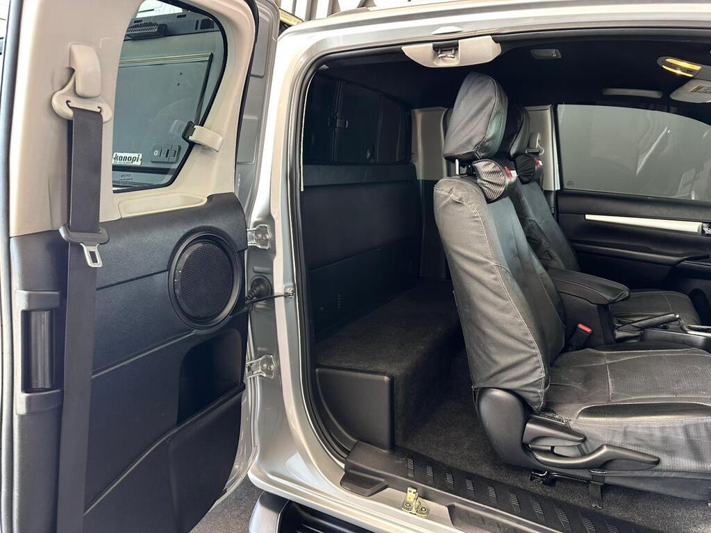 TOYOTA HILUX HILUX 2.8 GD-6 RB RAIDER A/T P/U E/CAB