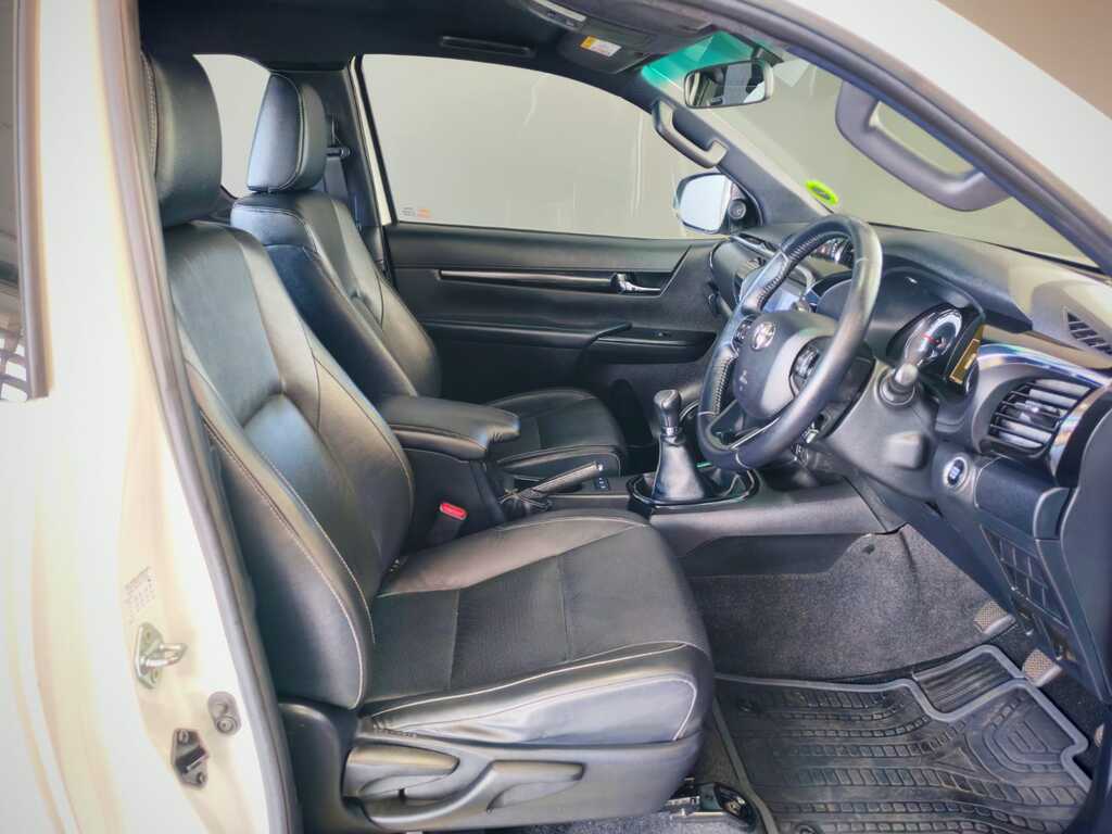 TOYOTA HILUX HILUX 2.8 GD-6 RB RAIDER P/U E/CAB