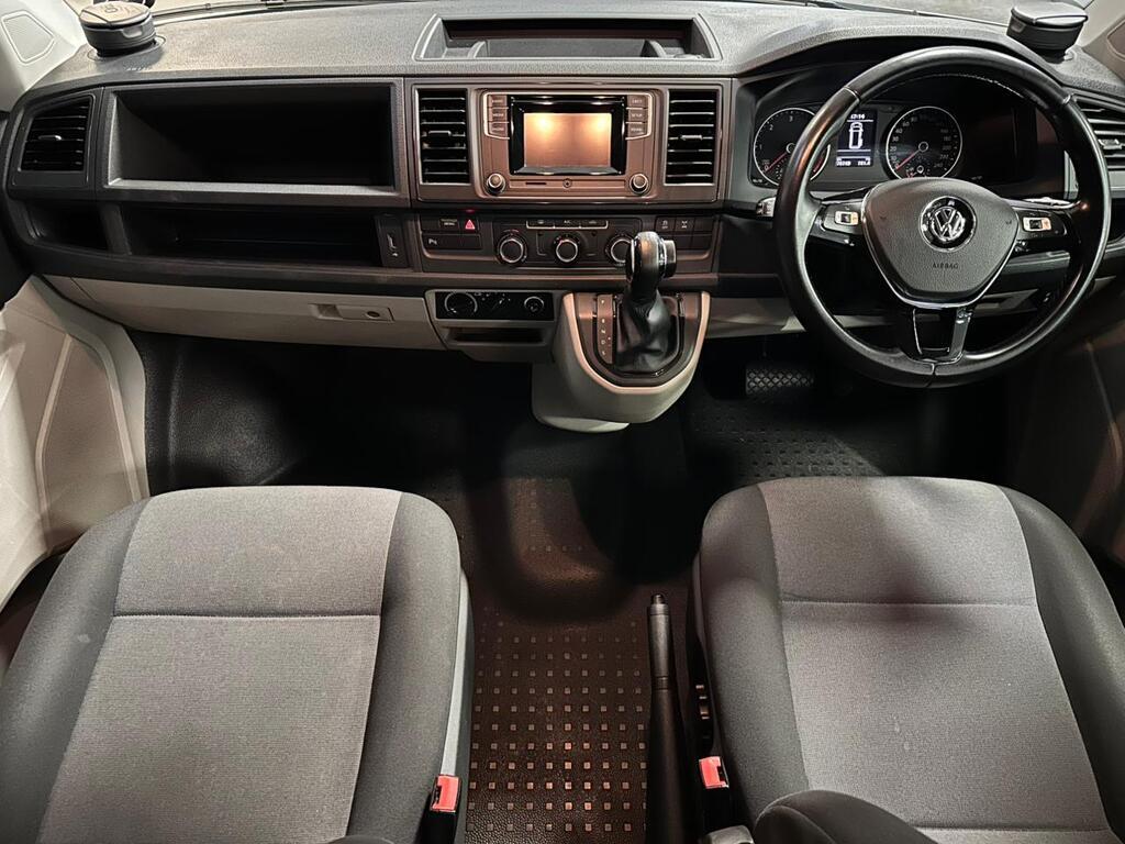 VOLKSWAGEN TRANSPORTER T6 C/BUS 2.0 BiTDi SWB 132 KW 4MOT DSG F/C P/V