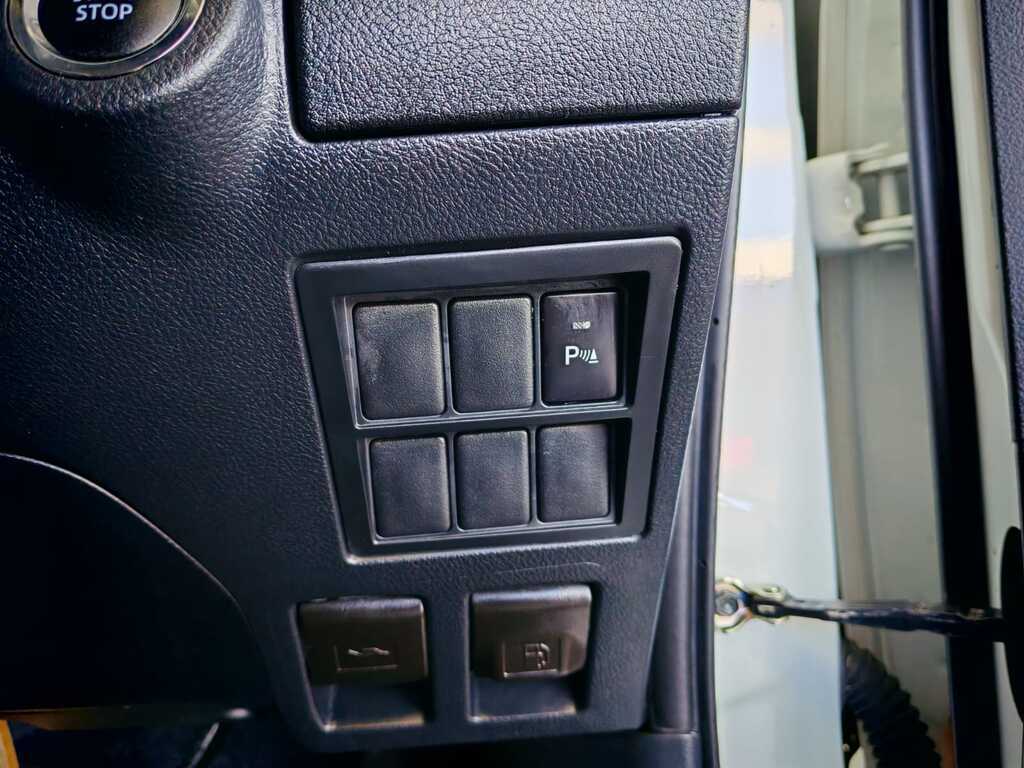 TOYOTA FORTUNER FORTUNER 2.4GD-6 R/B A/T