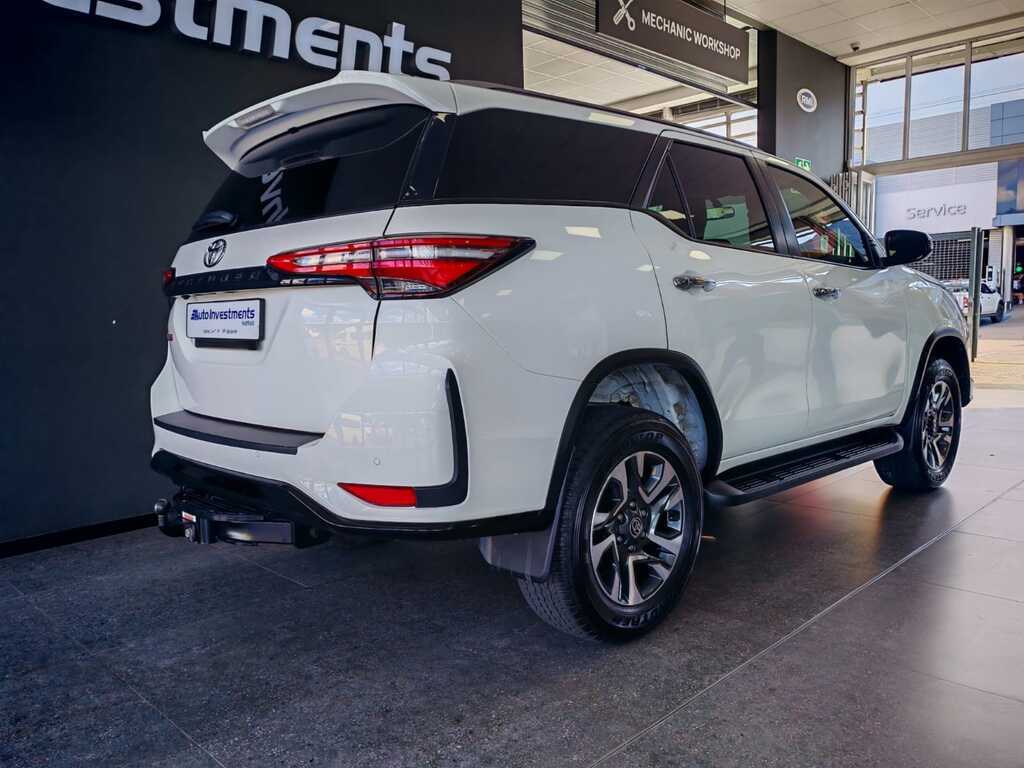 TOYOTA FORTUNER FORTUNER 2.4GD-6 R/B A/T