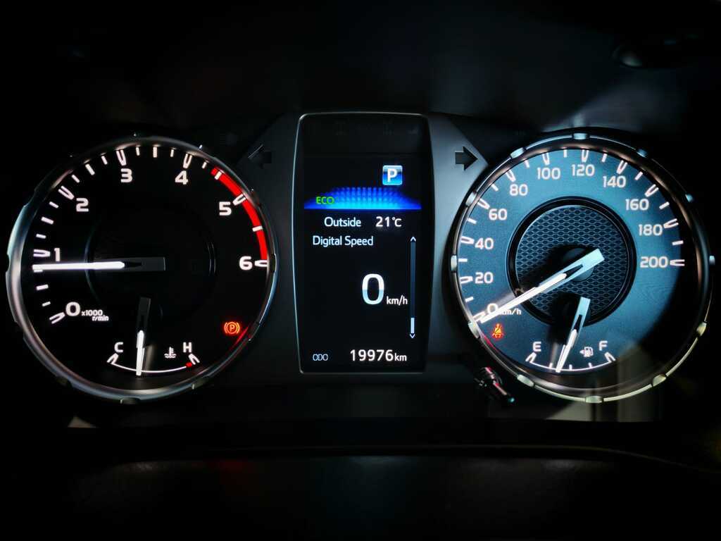 TOYOTA HILUX HILUX 2.4 GD-6 RB RAIDER A/T P/U D/C - 11