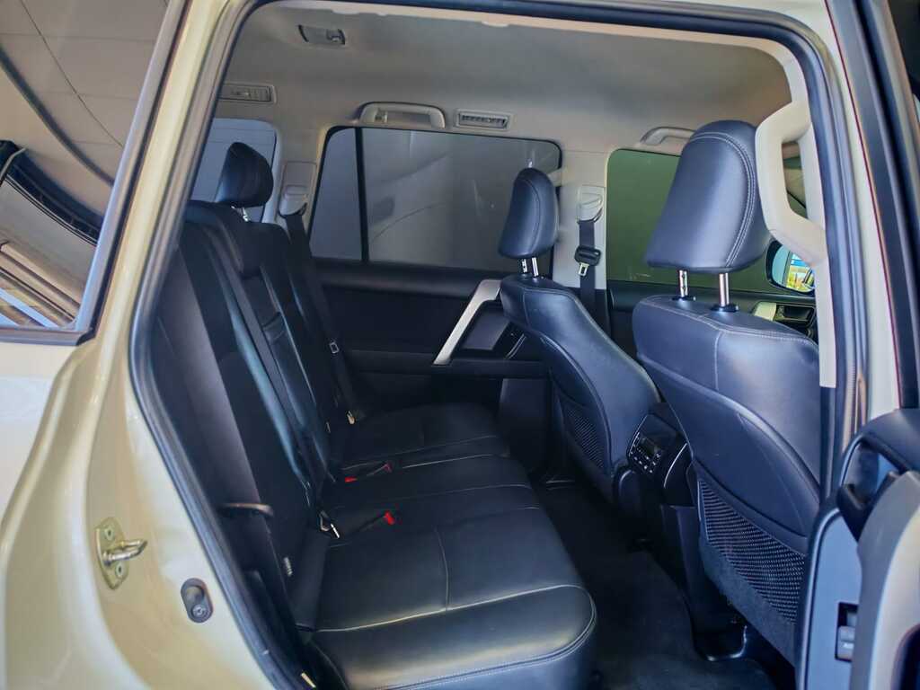 TOYOTA PRADO PRADO TX 3.0 TDi A/T - 7