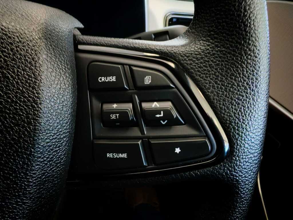 MAHINDRA XUV 700 XUV 700 2.0 AX5 A/T - 14